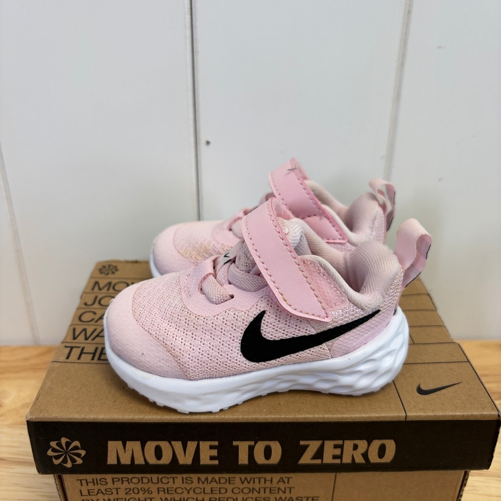 Nike Revolution 6 Next Nature Baby Toddler Size 2C Pastel Sporty Preppy Athletic - Picture 3 of 7